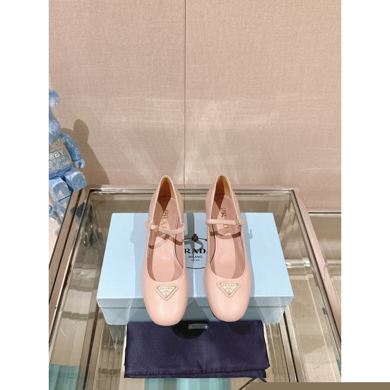 Pra*a flat shoes